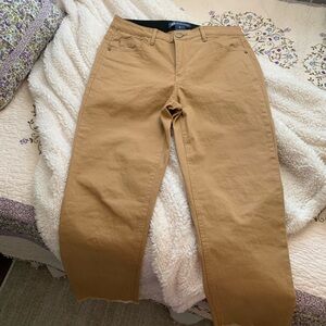 Democracy Fall Jeans straight leg size 8 Frayed Hem Beautiful detailed stitching